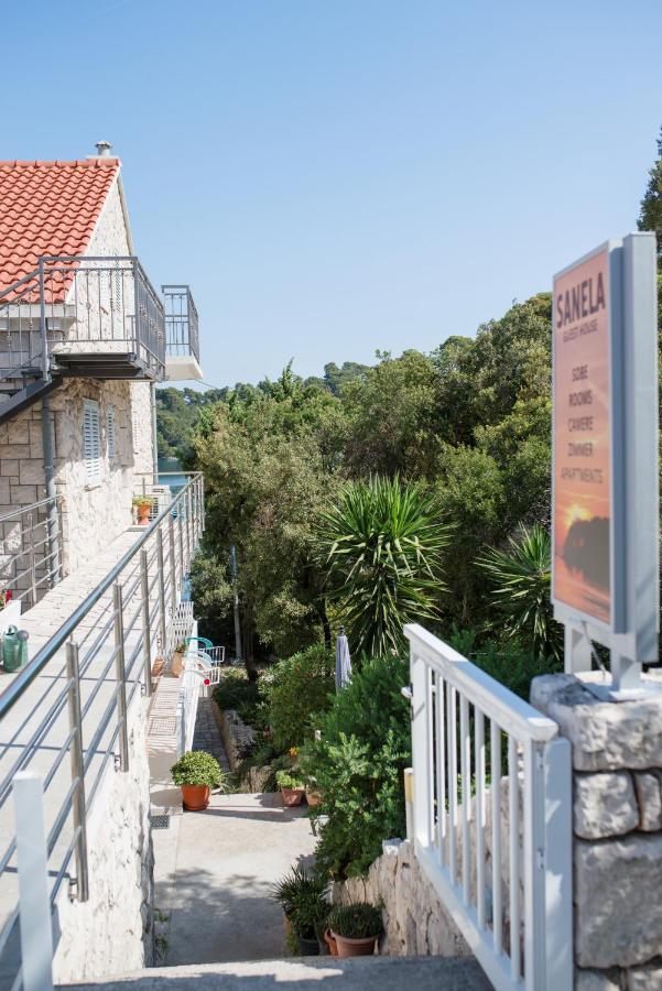 Guesthouse Sanela Pomena Bagian luar foto